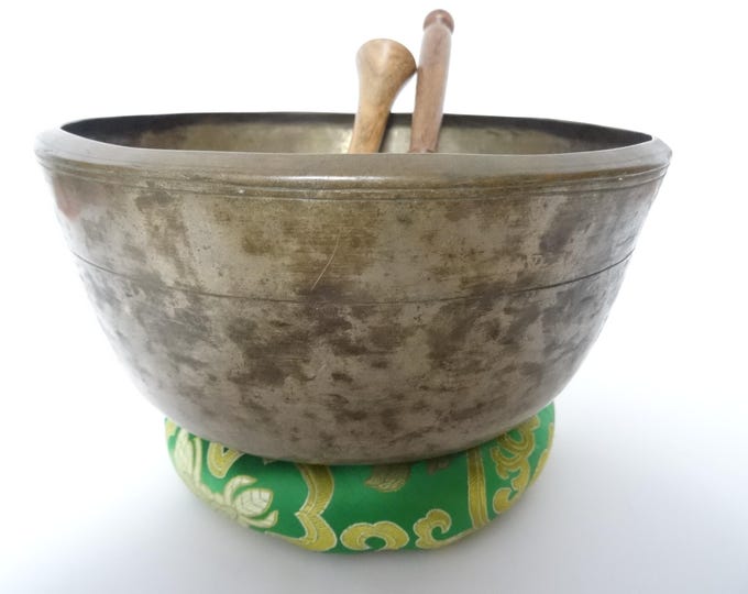 Large 8.5" Antique Shakti Singing Bowl Sound Therapy Healing Note F3