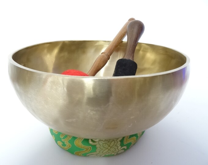 10.25" Large, Temple Sounds Therapy, Tibetan Singing Bowl, Hand Made, Healing, Note C3 Root