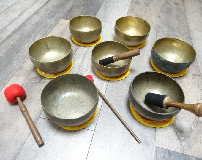 Antique Tibetan Singing Bowls, Set Of 7, Hand Made, Himalayan Meditation, Sound Therapy, Medium Thaobati Set of 7