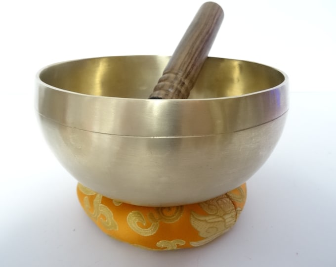 6.5" Temple Sounds Therapy, Tibetan Singing Bowl, Hand Made, Healing, Note C4 Root