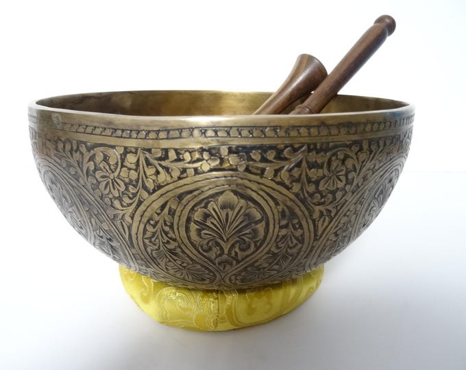 8.5" Hand Carved Tibetan Singing Bowl: Handmade Sound Therapy, Note D3 Sacral