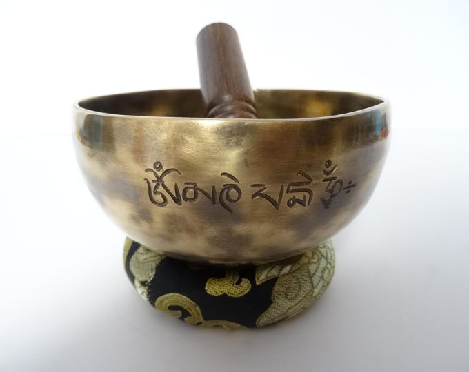Full Moon Tibetan Singing Bowl: Sound Therapy, Note G#4 Throat