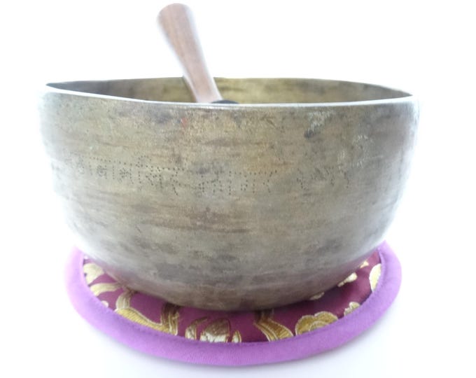 Antique Thadobati, Tibetan Singing Bowl, Hand Hammered, Himalayan, Sound Therapy, Yoga Meditation, Note B3