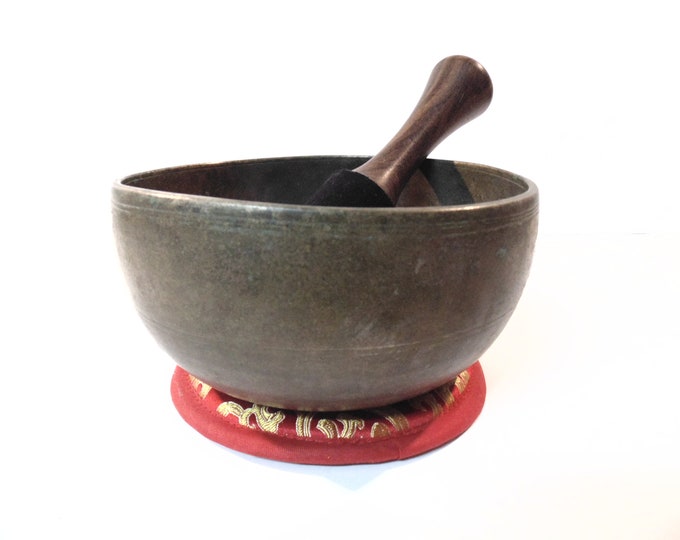 Large Antique 6.75" Thadobati Tibetan Singing Bowl Hand Hammered Himalayan A#3