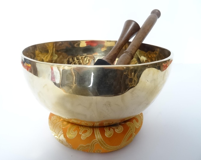 8" Tibetan Singing Bowl: Handmade Sound Therapy, Note F#3 Heart