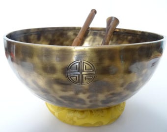 Full Moon Tibetan Singing Bowl: 10.5" A2 Sound Therapy Bowl Third Eye Chakra