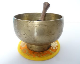 Antique Naga Pedestal Singing Bowl: Himalayan Sound Therapy, Note D4