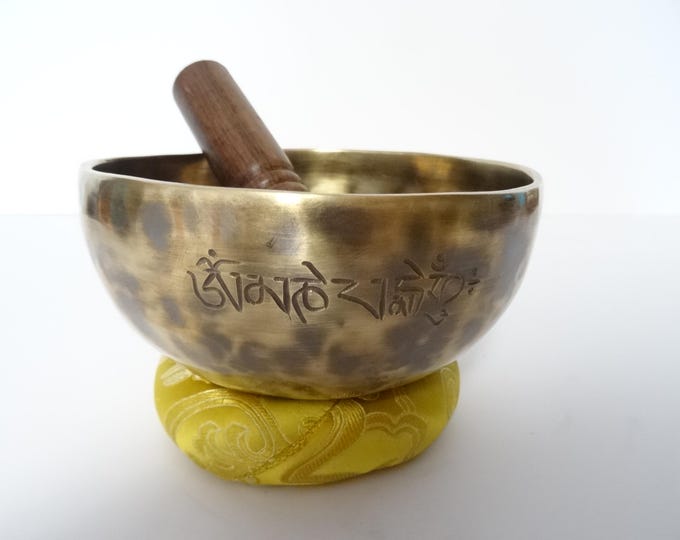 Full Moon Tibetan Singing Bowl: Sound Therapy, Note F#4 Heart