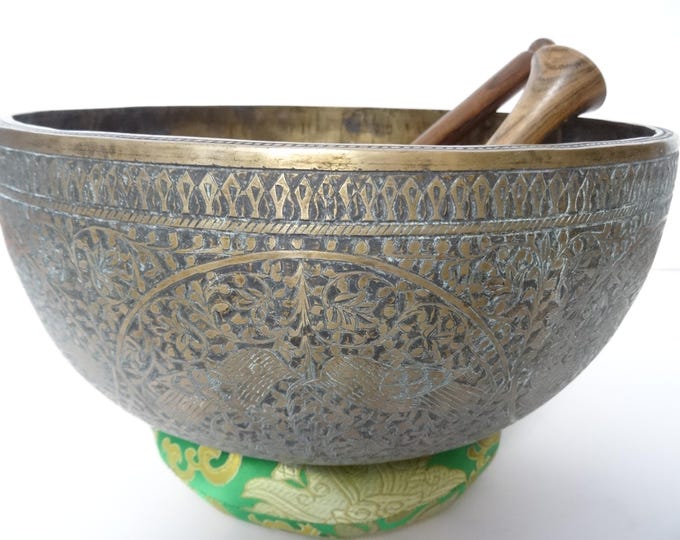 11.5" Hand Carved Old Jambati Tibetan Singing Bowl Sound Healing C#3 Root