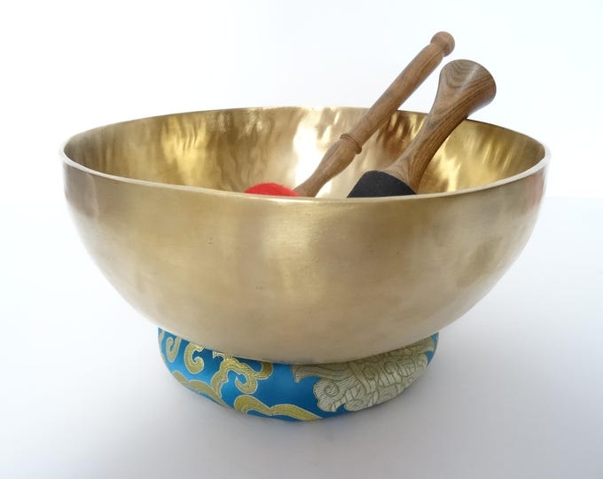 10" Large, New Sound Therapy, Tibetan Singing Bowl, Hand Made, Healing, Note A2, Third Eye