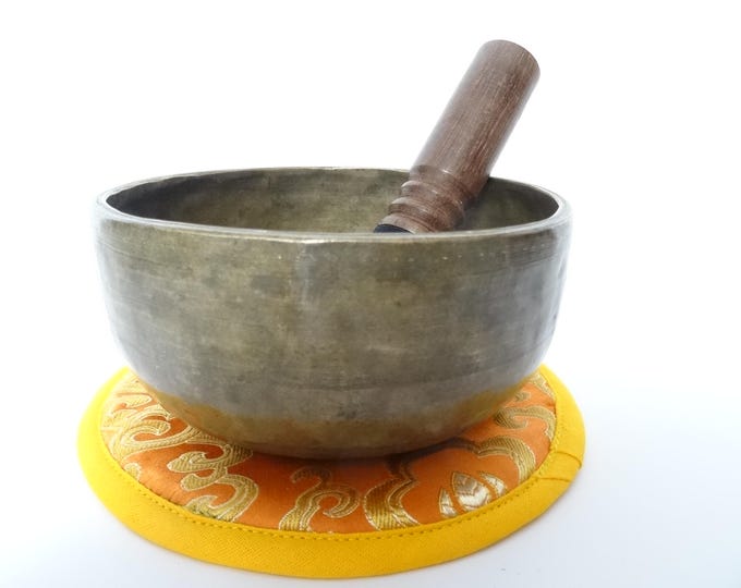 Antique, Ancient, Thadobati Cup, Tibetan Singing Bowl, Hand Hammered Himalayan, Note G4