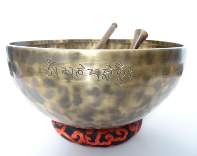 Full Moon Tibetan Singing Bowl: 11.5 G2 Sound Therapy Bowl Throat Chakra