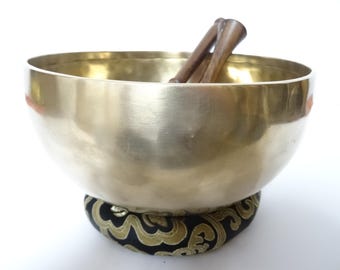 9" Tibetan Singing Bowl: Handmade Sound Therapy Bowl, Note C#3, Root