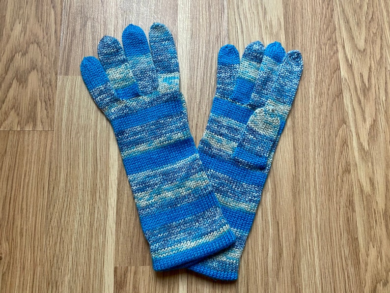 Sky blue warm knitted wool gloves gradient yarn unisex