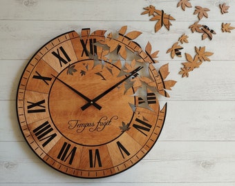 Horloge murale grande taille en bois "Tempus fugit"