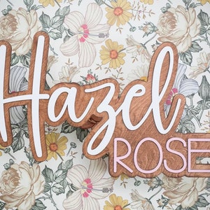 Signo de nombre de madera personalizado / Signo de nombre Boho / Signo de nombre de niña / Signo de cuna superior / Regalo de baby shower / Signo de nombre en capas / Signo de nombre de madera grande