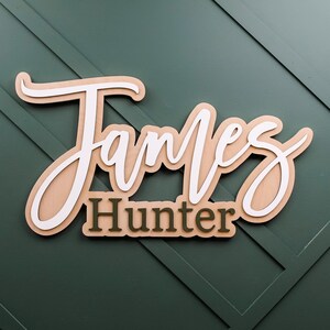 Signo de nombre de madera personalizado / Signo de nombre Boho / Signo de nombre de niña / Signo de cuna superior / Regalo de baby shower / Signo de nombre en capas / Signo de nombre de madera grande