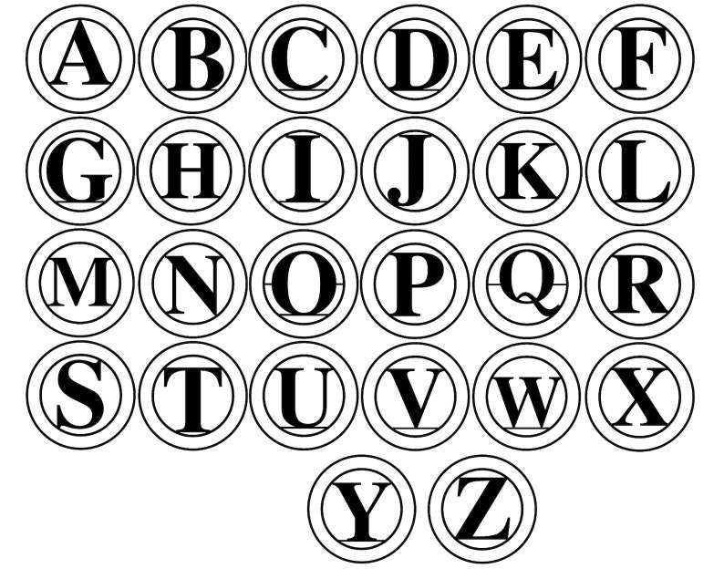Op de afbeelding: Zwart-witte alfabetletters A tot en met Z in een cirkelvormig frame.