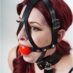 Leather Harness Gag. Genuine leather and silicone ball. 2 chin strap styles available. imagem 3