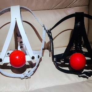 Leather Harness Gag. Genuine leather and silicone ball. 2 chin strap styles available. imagem 7