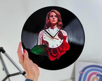 Reloj de vinilo de Lana Del Rey – Disco reciclado, impresión UV hecha a mano.