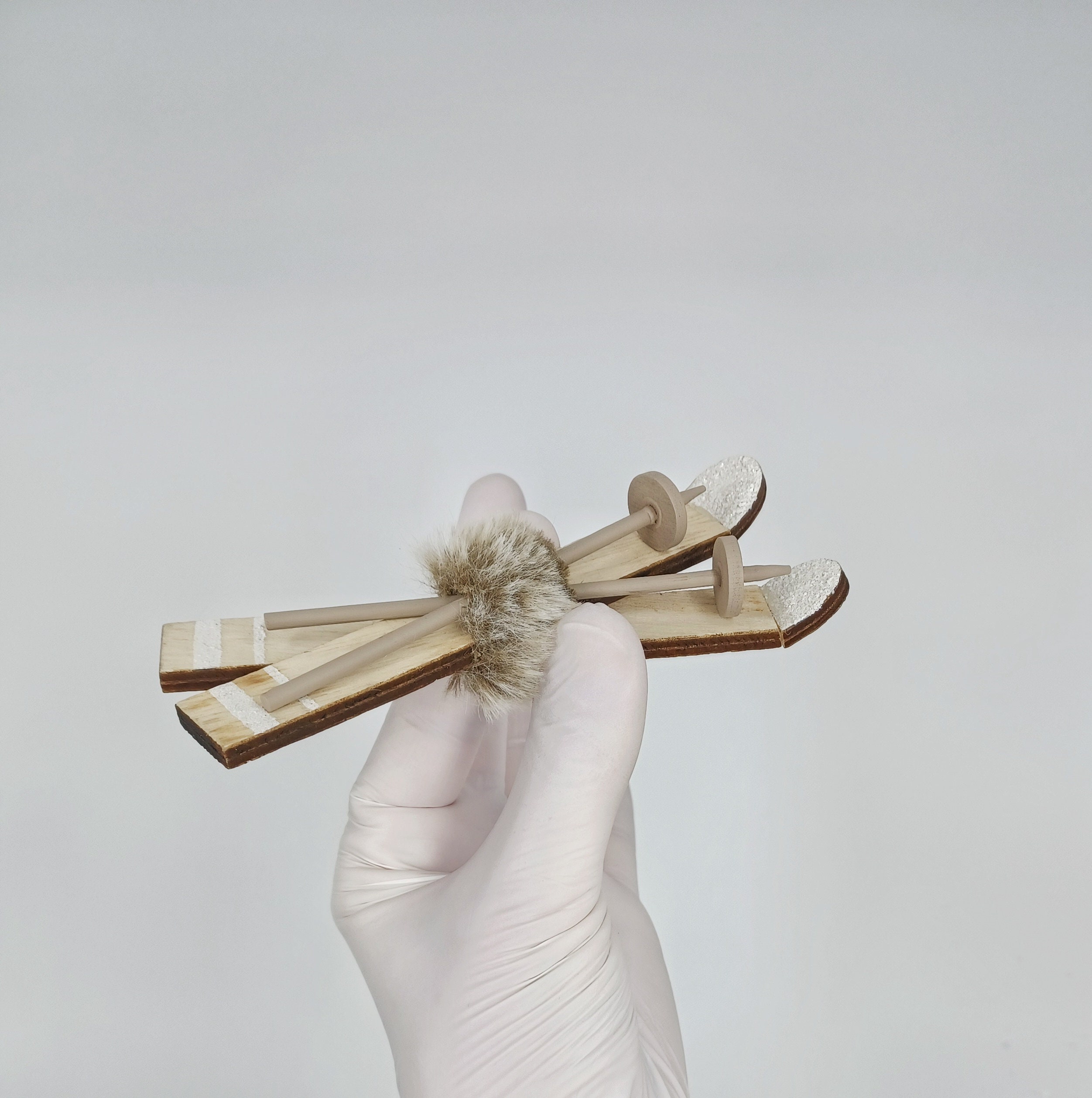 Miniature Matériel de ski, 4 pièces, 9 cm , Embellissements