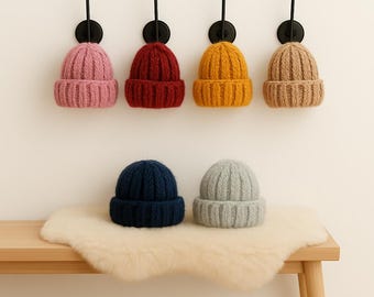 Miniature knitted hat – handmade – 9 colors available – Dollhouse & Gnome World accessories – Winter decoration
