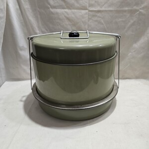 Vintage Avacado Green 3-sekcyjny metalowy pojemnik na ciasto i 2 ciasta