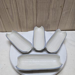 Vintage Pfaltzgraff Stoneware Yorktowne Corn on the Cob Dishes