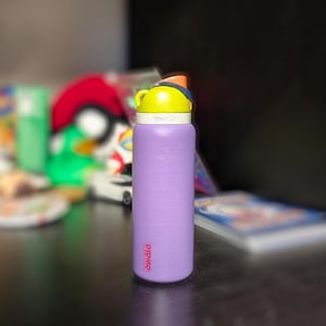 Mini porte-clés bouteille d'eau Owala – Support pour baume à lèvres | Porte-clés contenant du baume à lèvres | Joli cadeau miniature pour elle | Support de baume à lèvres pour le voyage