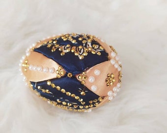 Handmade kimekomi sparkly egg, handmade decoration, home decor, ornament, shinny decoration, gift
