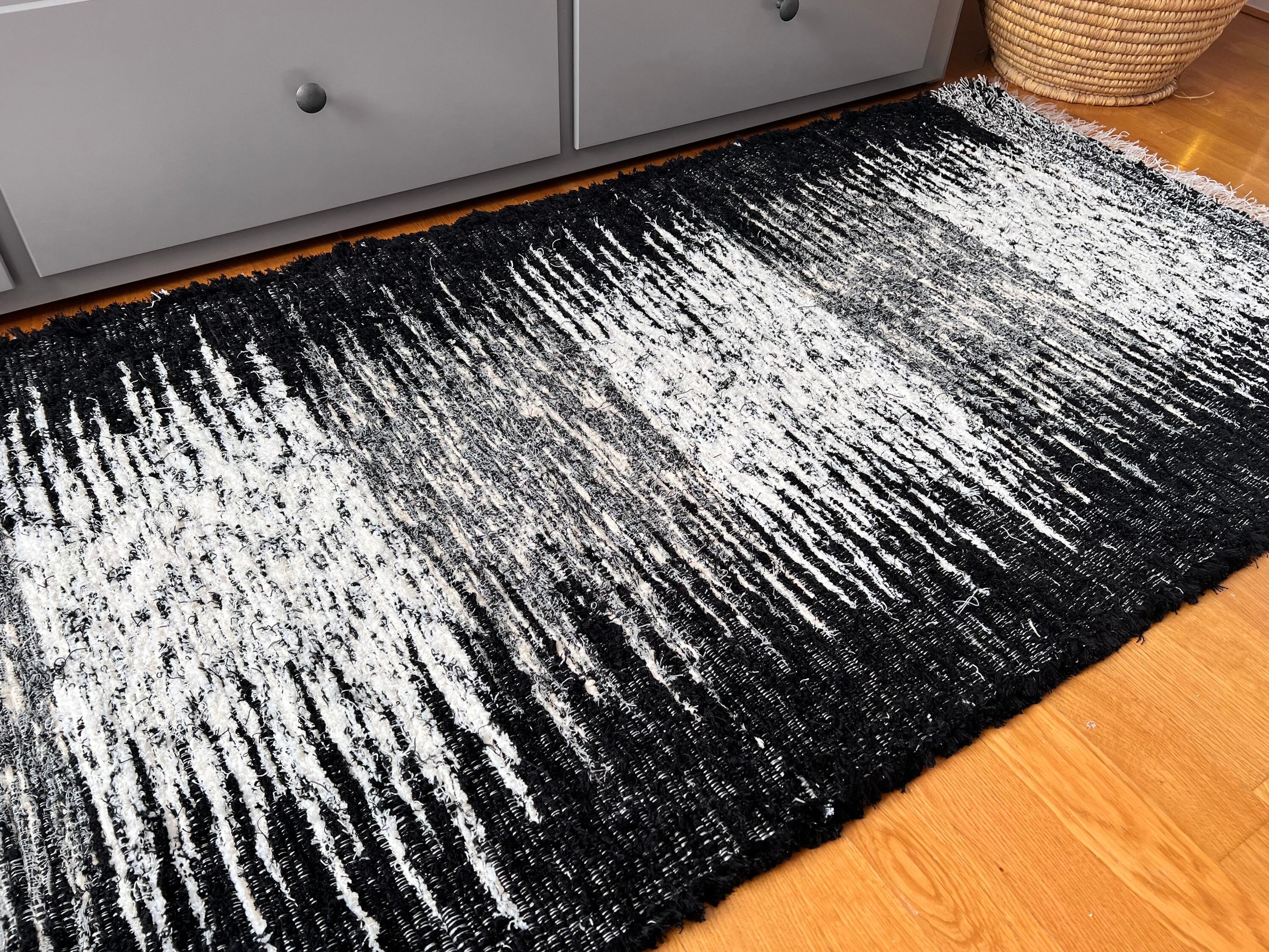 Tapis Artisanal, Lavable Éco-Responsable, Réversible. Décoration Pratique et Originale Pour Votre Ma