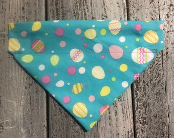 SCRUNCH RESISTANT over the collar pet bandana Turquoise and Easter eggs print.