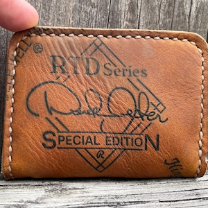 Modelo clásico de autógrafo de Derek Jeter - Serie RTD rara - Cartera con guante de béisbol Rawlings RTD2 - Tarjetero - Cartera minimalista - Hecha a mano