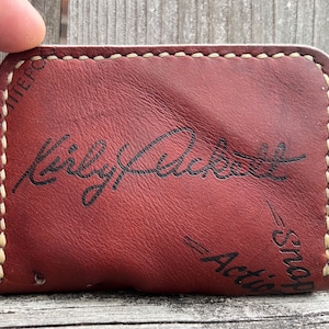 Cartera vintage hecha a mano con forma de guante de béisbol, modelo 2971 de Wilson Signature de Kirby Puckett, con clip para billetes de latón extraíble y tarjetero