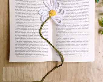 Daisy Crochet Bookmark | Crochet Flower Bookmark | Handmade Bookmark | Floral Book Accessories