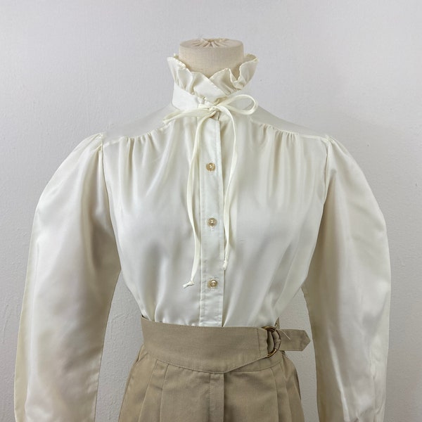 Vintage 70s Victorian Style Beige Ruffle High Collard And Cuff Secretary Romantic Blouse By JC PENNY fashion, Size-12, Boho Blosue.