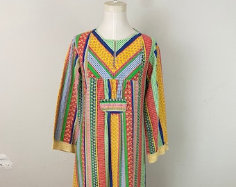 Vintage 70s Calico Print Long Multicolored Hippie Close Tunic, Long Sleeves Kaftan Tunic, Bohemian Cotton Tunic, Stripe Floral Tunic, size-M