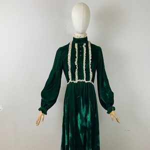 Vintage Early 70s Gunne Sax Green Silk Velvet Maxi Imperio Renaissance Bohemian Dress, Victorian Velvet Ballon Sleeves Maxi Drees, Size-S