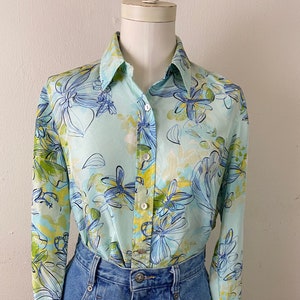 Vintage late 90s Liz Claiborne Blue Print Silk Blouse, Art Print Silk Top Blouse, Size-M