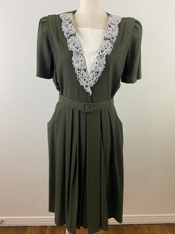 Vintage 80s Olive Green Shirtdress: Guipure Lace Collar, Bubble Skirt -  Size 8P - Etsy