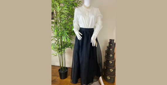 VINTAGE 80s SILK GAZA Blouse and Skirt sophisticated Set print