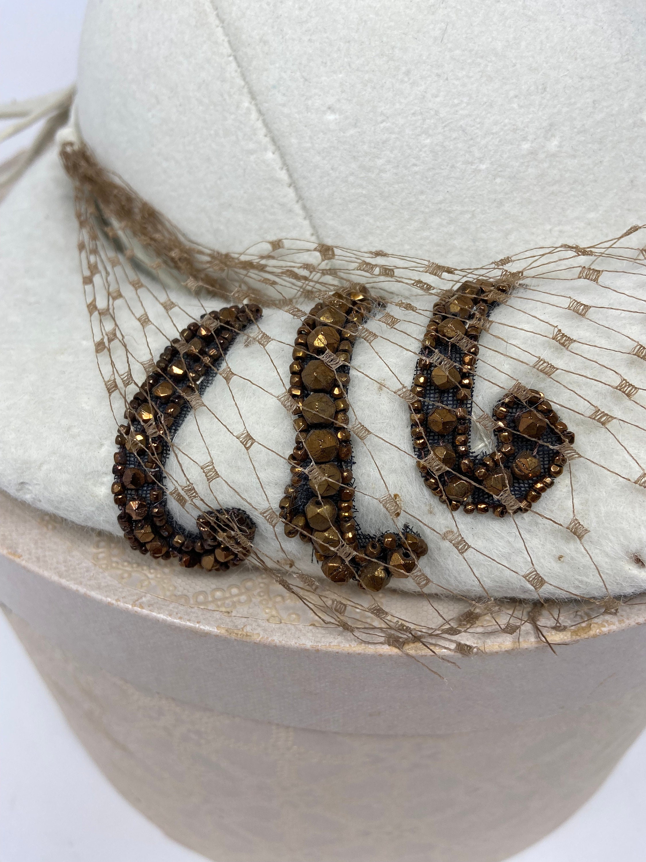 Vintage 50s Beige Felt Hat: Copper Beaded Netting, Doris  display picture 1