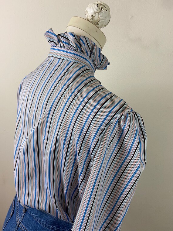 Vintage 70s Ruffle Collard and Chest Stripe Print Long Puffy