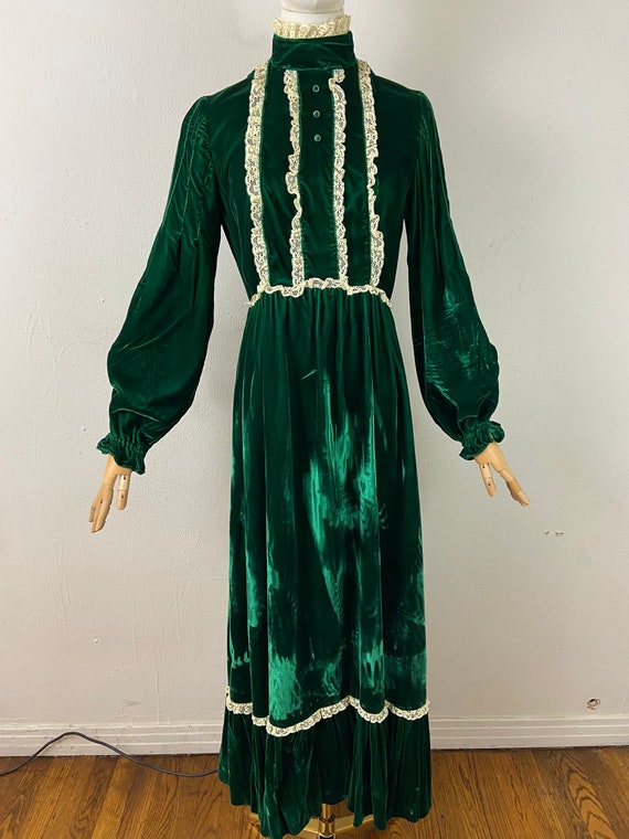 Vintage Early 70s Gunne Sax Green Silk Velvet Max… - image 3