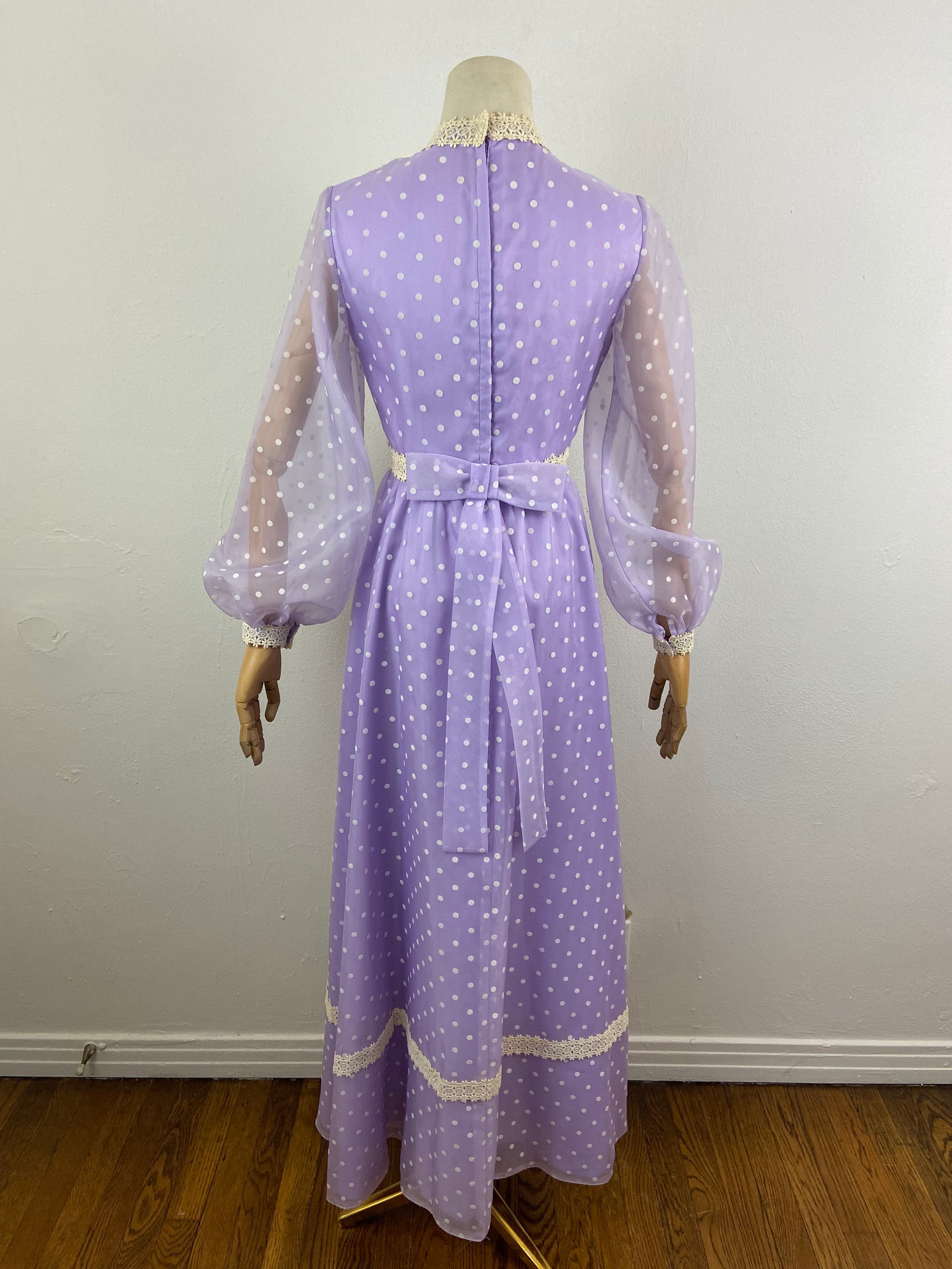 Vintage 60s Lavender With Polka Dots and Guipure Lace Party