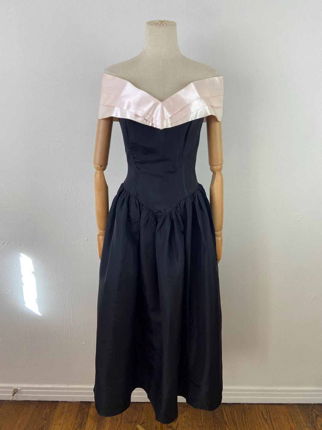 denim sun dress Mini – Folklore & Tradition Color:AS PHOTO（Black） YGroup_corinnetieredmaxidress BCBG Little Black Dress