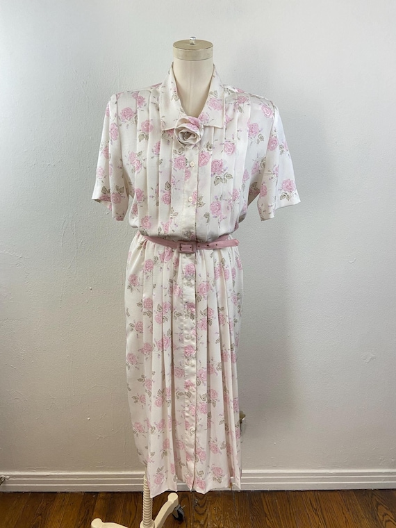 rose print shirt dress Red Rose Blooms Black T-Shirt Dress