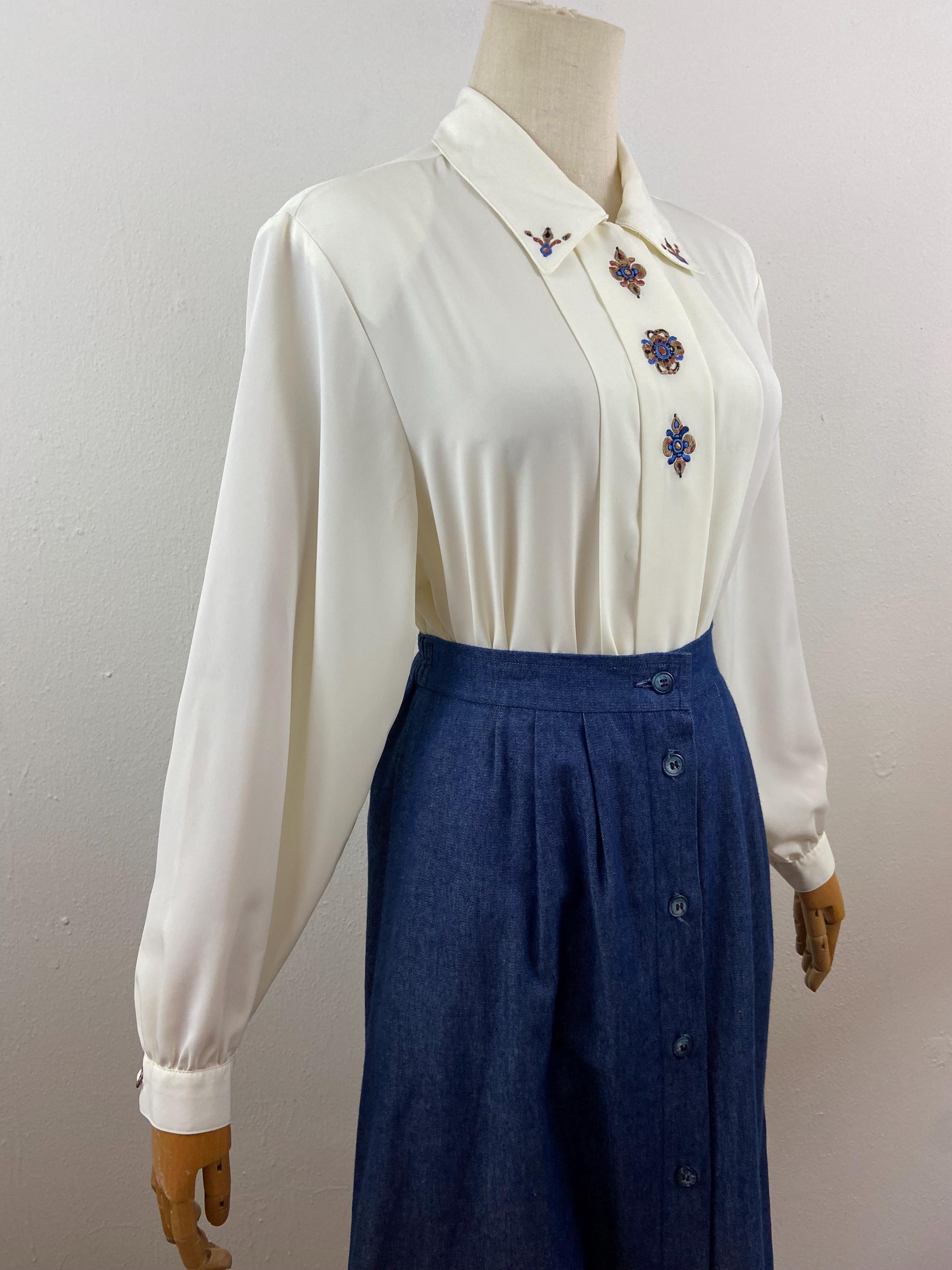 Vintage 90s Claudia Richard Embroidery Flower Symbol Color