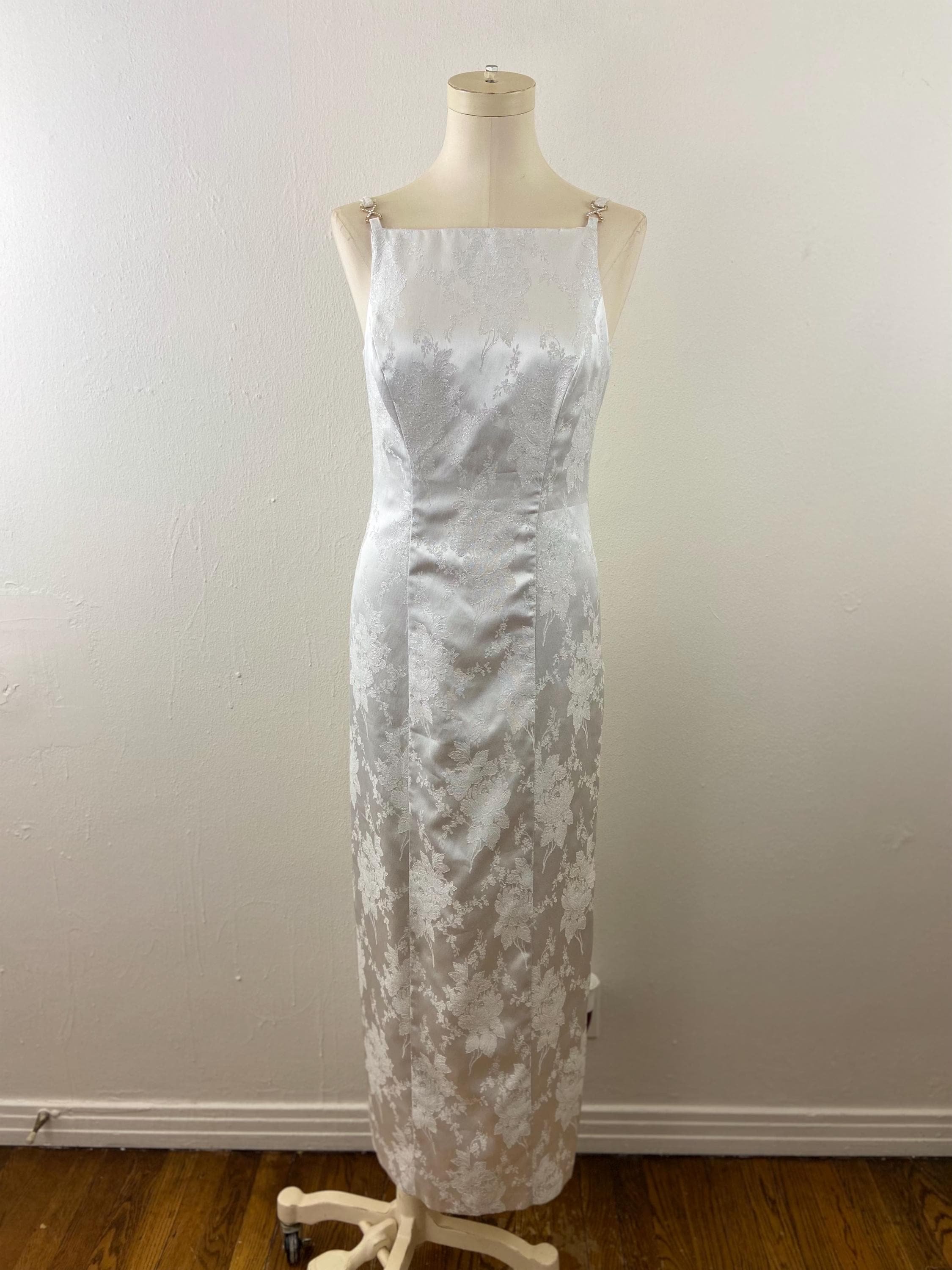 open lace back dress BABARONI Chiffon Mother of The Bride Dress with V-Neck Lace Appliqued 3/4 Sleeves